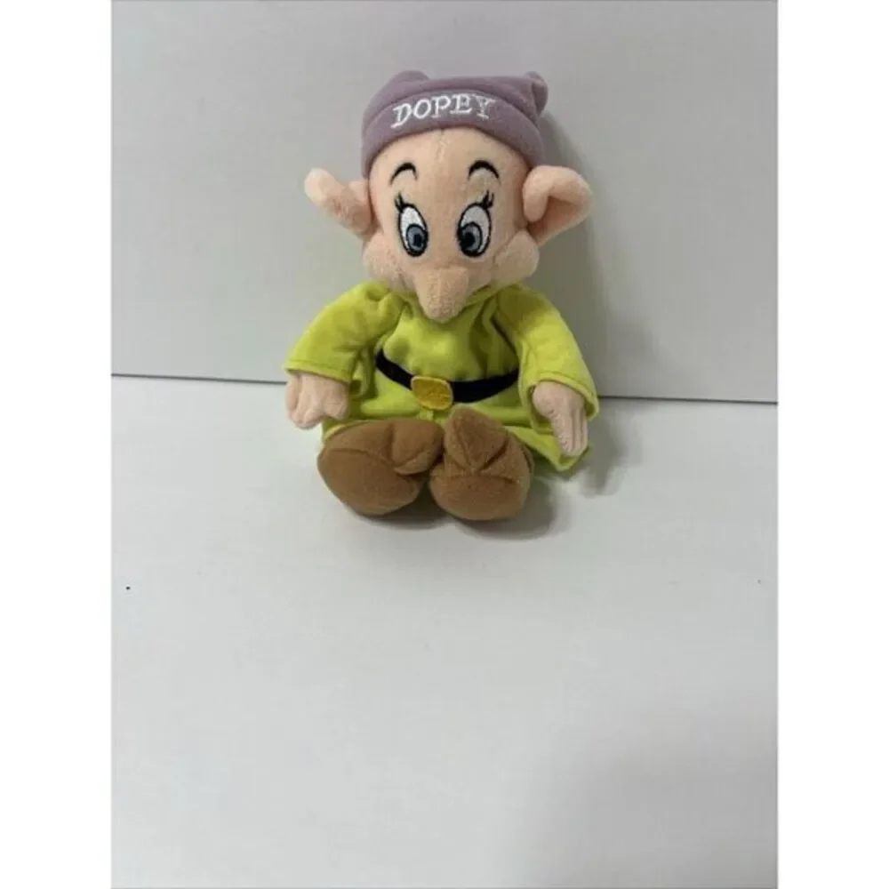Disney Store 8